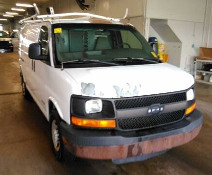2005 Chevrolet Express Cargo for sale at The Bengal Auto Sales LLC in Hamtramck MI