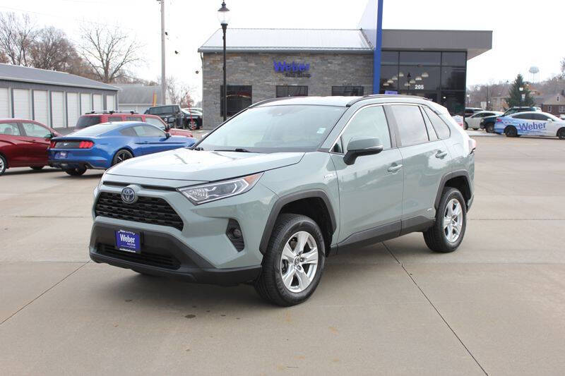 2020 Toyota RAV4 Hybrid XLE