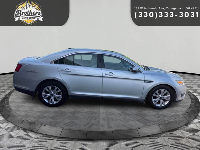 2011 Ford Taurus SEL