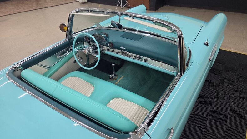 1955 Ford Thunderbird