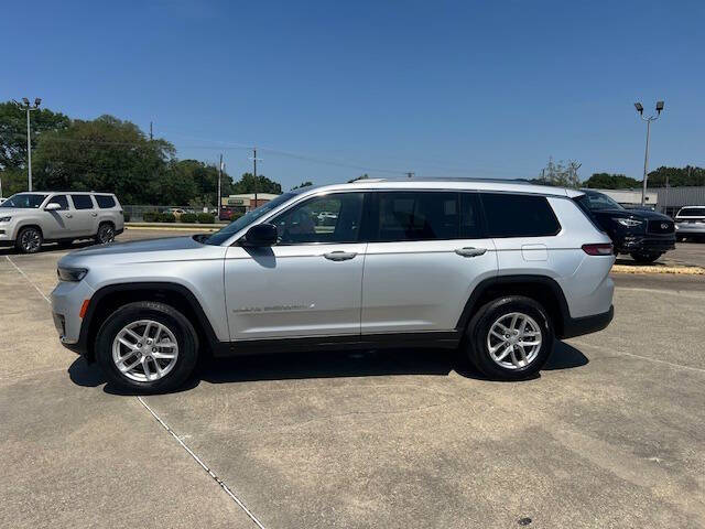 Used 2023 Jeep Grand Cherokee L Laredo with VIN 1C4RJJAGXP8825836 for sale in Lafayette, LA