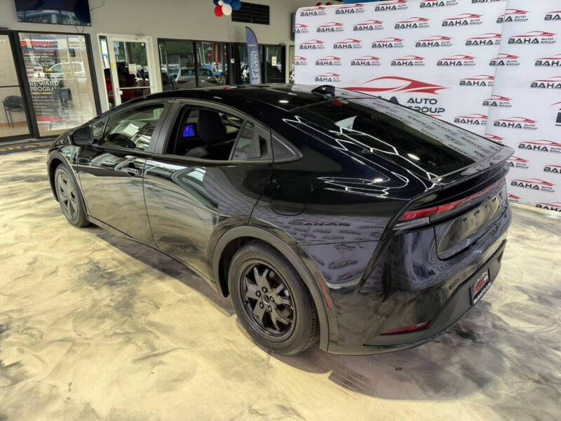 2025 Toyota Prius LE