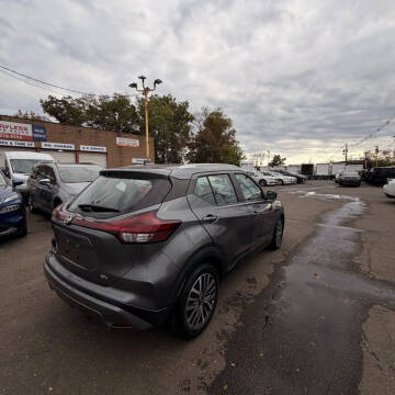 2021 Nissan Kicks SV