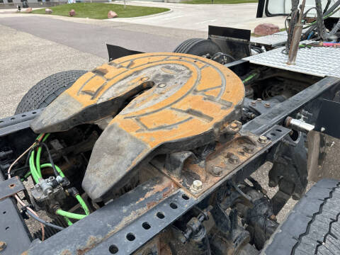 2021 International RH613