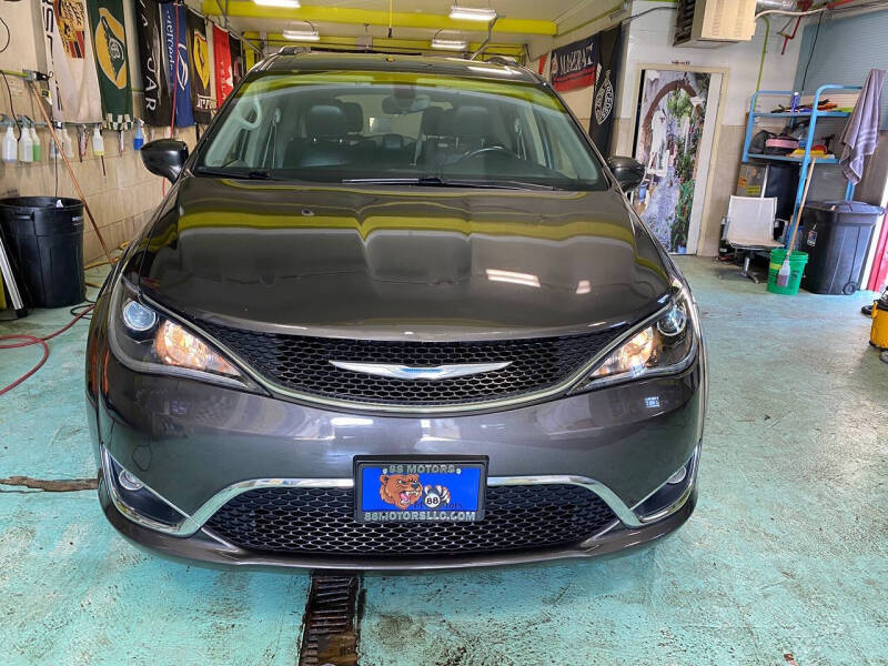 2017 Chrysler Pacifica Touring Plus