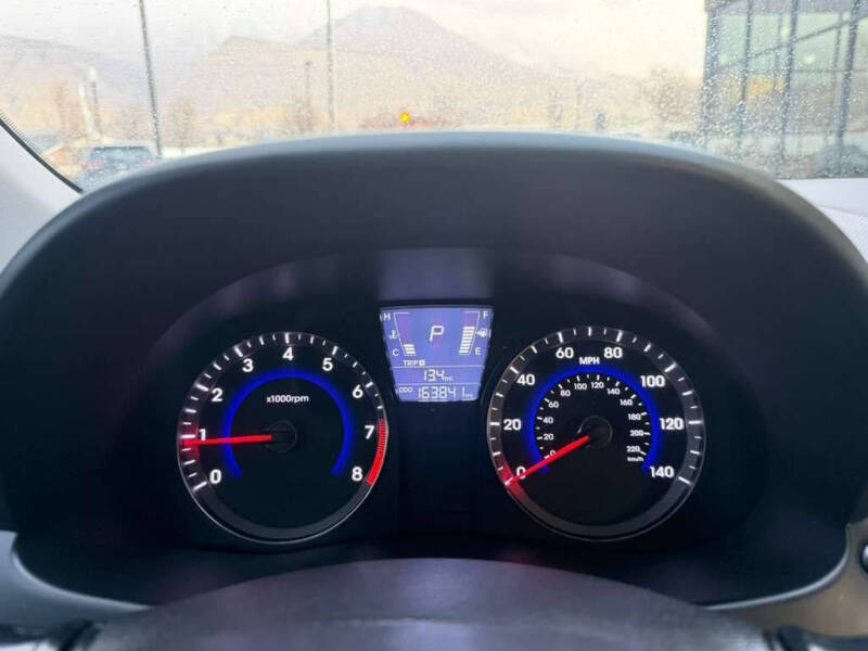 2012 Hyundai Accent GS