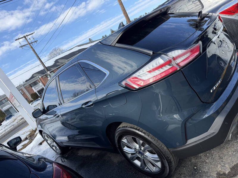 2019 Ford Edge Titanium