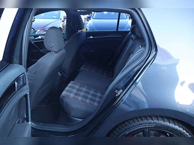 2017 Volkswagen Golf GTI Autobahn