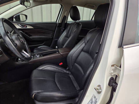 2018 Mazda MAZDA3 Touring