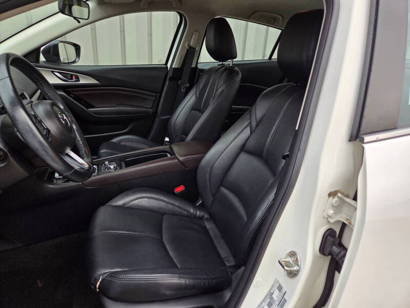 2018 Mazda MAZDA3 Touring