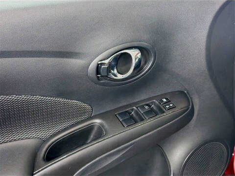 2017 Nissan Versa 1.6 SV