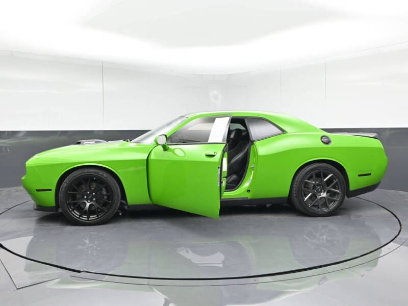 2017 Dodge Challenger R/T Plus