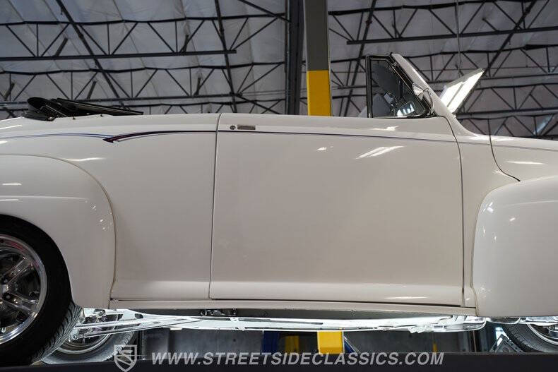 1947 Ford Deluxe