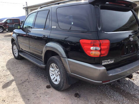 2004 Toyota Sequoia SR5