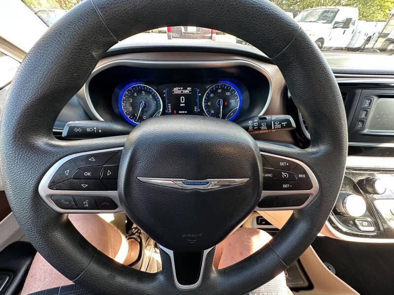 2017 Chrysler Pacifica LX