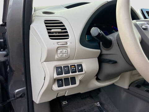 2016 Nissan LEAF SV