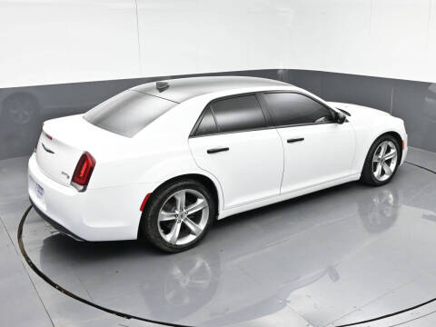 2019 Chrysler 300 S