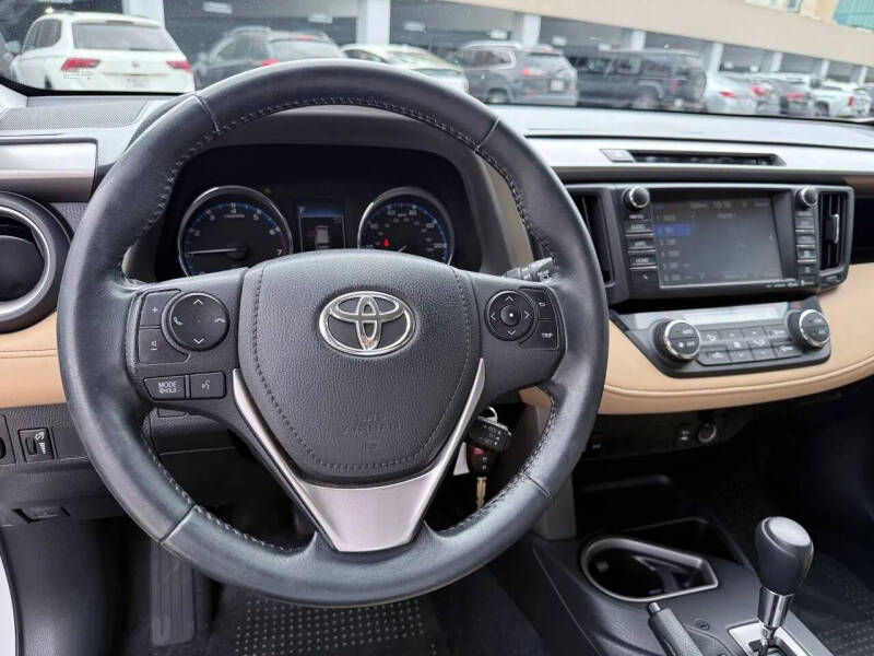 2016 Toyota RAV4 XLE