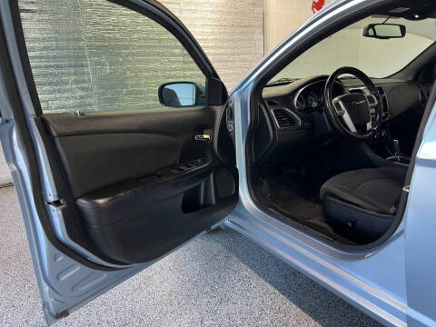 2012 Chrysler 200 Touring