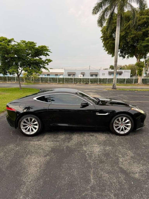 2017 Jaguar F-TYPE Premium