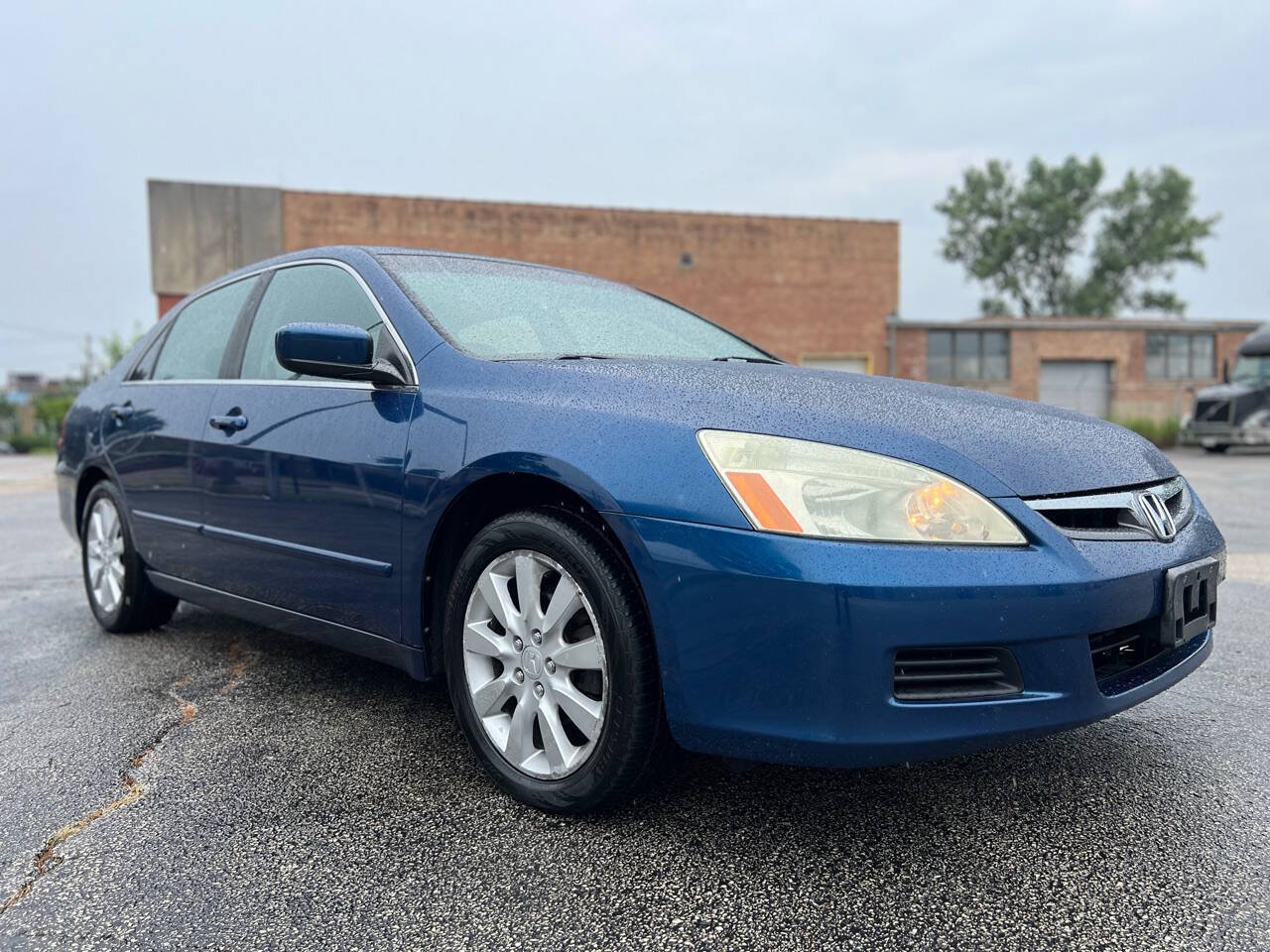 2006 Honda Accord for sale at Ideal Cars LLC in Skokie, IL