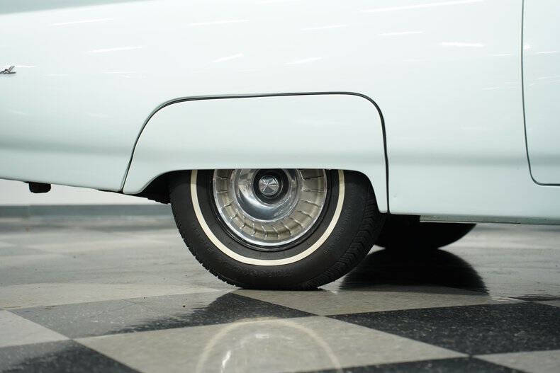 1963 Ford Thunderbird