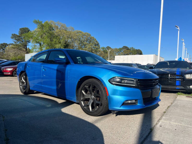 Used 2015 Dodge Charger SXT with VIN 2C3CDXHG3FH903103 for sale in Norfolk, VA