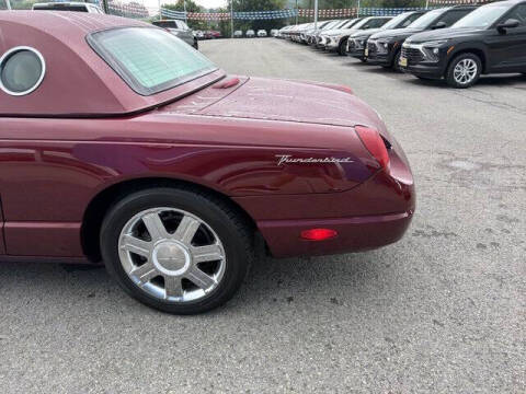 2004 Ford Thunderbird Deluxe