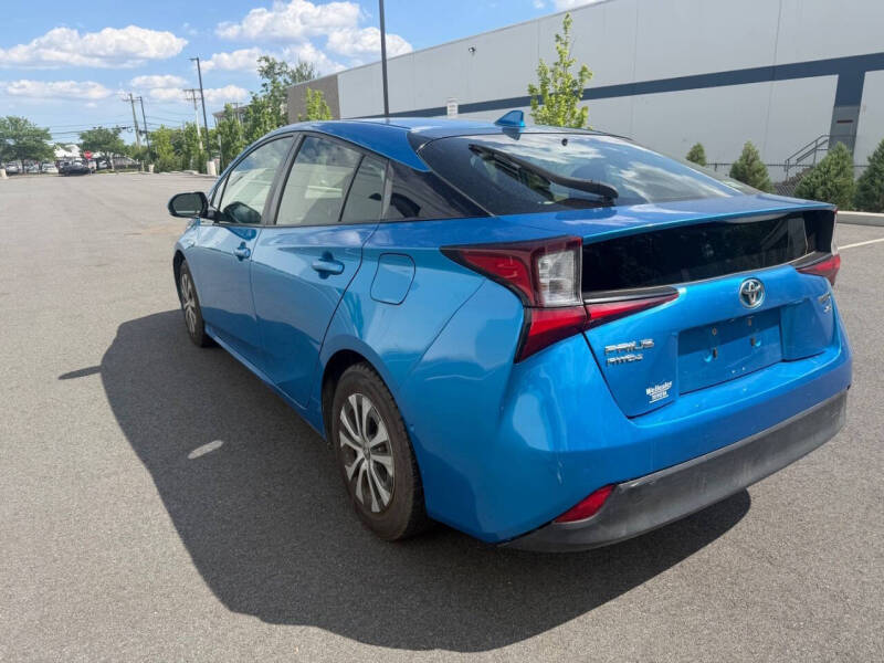 2019 Toyota Prius LE AWD-e