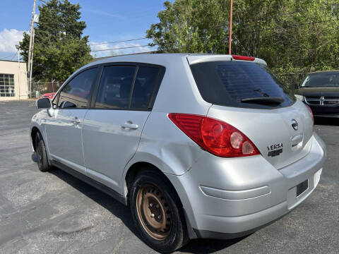 2008 Nissan Versa 1.8 S
