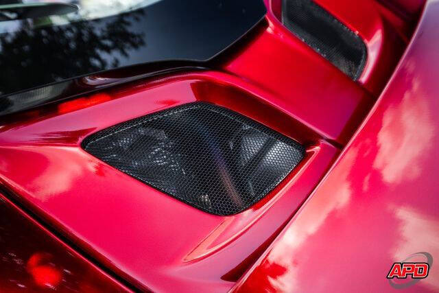 2016 McLaren 675LT