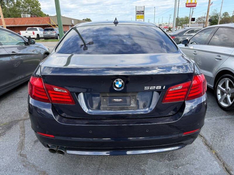 2013 BMW 5 Series 528i