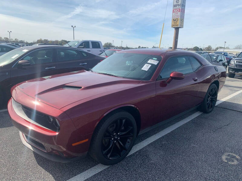 2018 Dodge Challenger SXT Plus