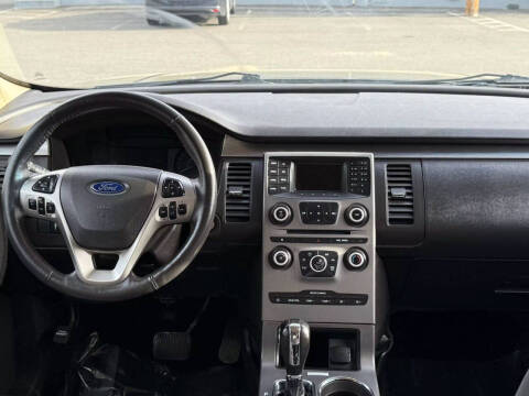 2018 Ford Flex SE