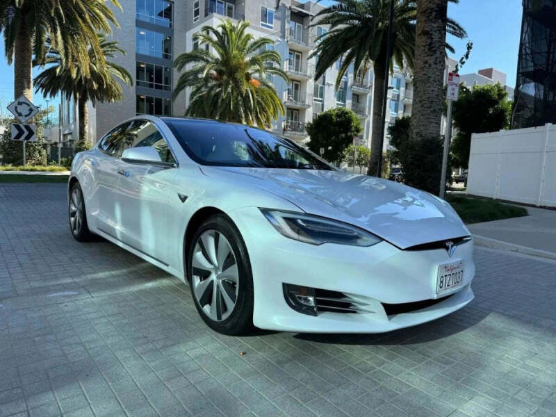 2020 Tesla Model S Long Range Plus