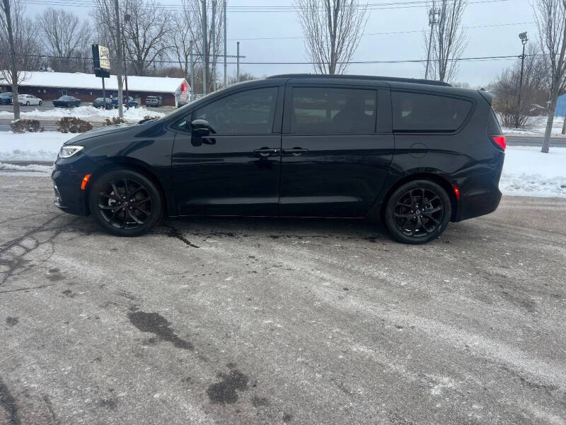 2025 Chrysler Pacifica Limited