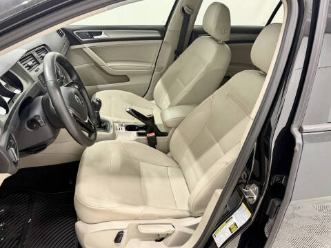 2015 Volkswagen Golf TSI S