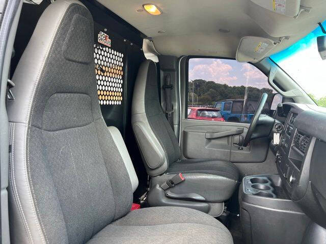 2021 GMC Savana 2500