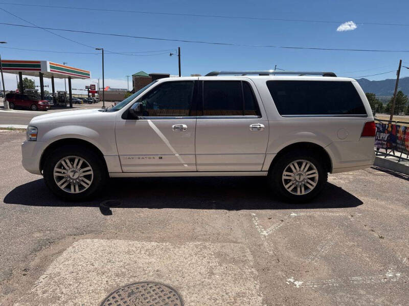 2012 Lincoln Navigator L