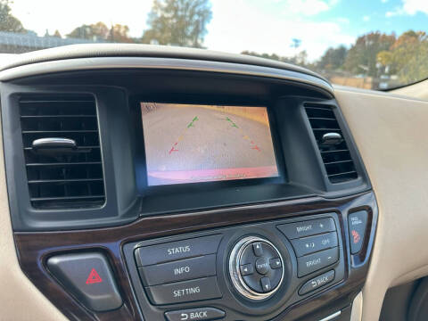 2013 Nissan Pathfinder SL