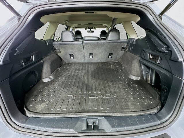 2022 Subaru Outback Limited XT