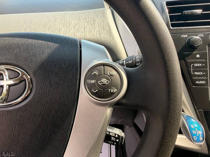 2013 Toyota Prius v Two