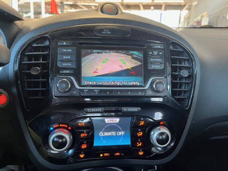 2017 Nissan JUKE SV