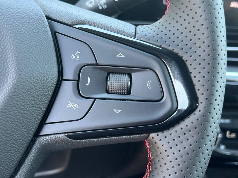 2025 Chevrolet Trax RS