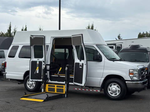 2013 Ford E-Series E-350 SD