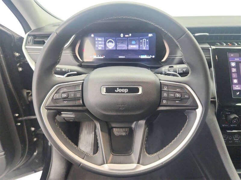 2023 Jeep Grand Cherokee Laredo