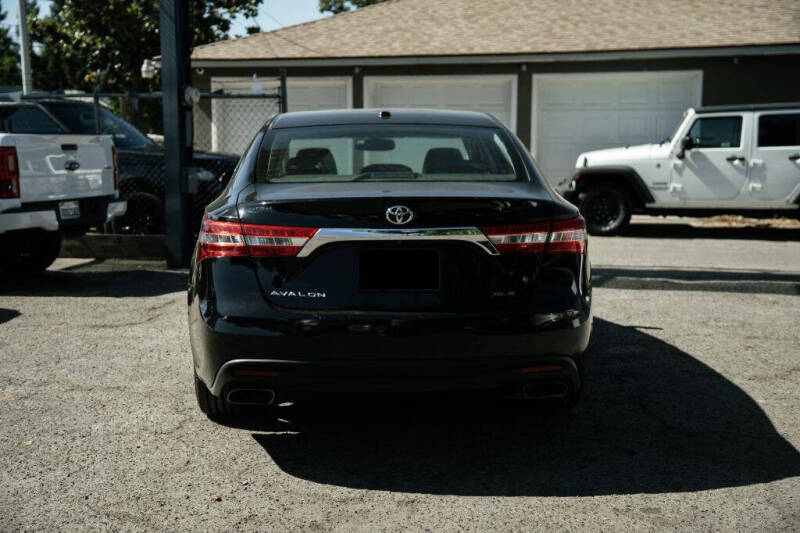 2014 Toyota Avalon