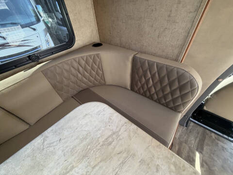 2017 Forest River Sunseeker MBS