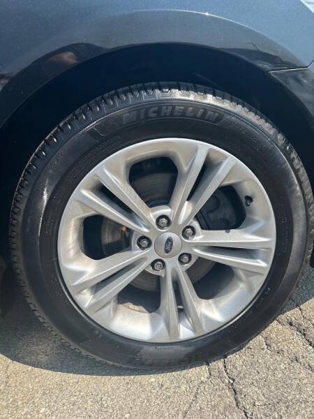 2014 Ford Taurus SEL