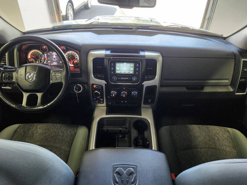 2016 RAM 1500 Big Horn